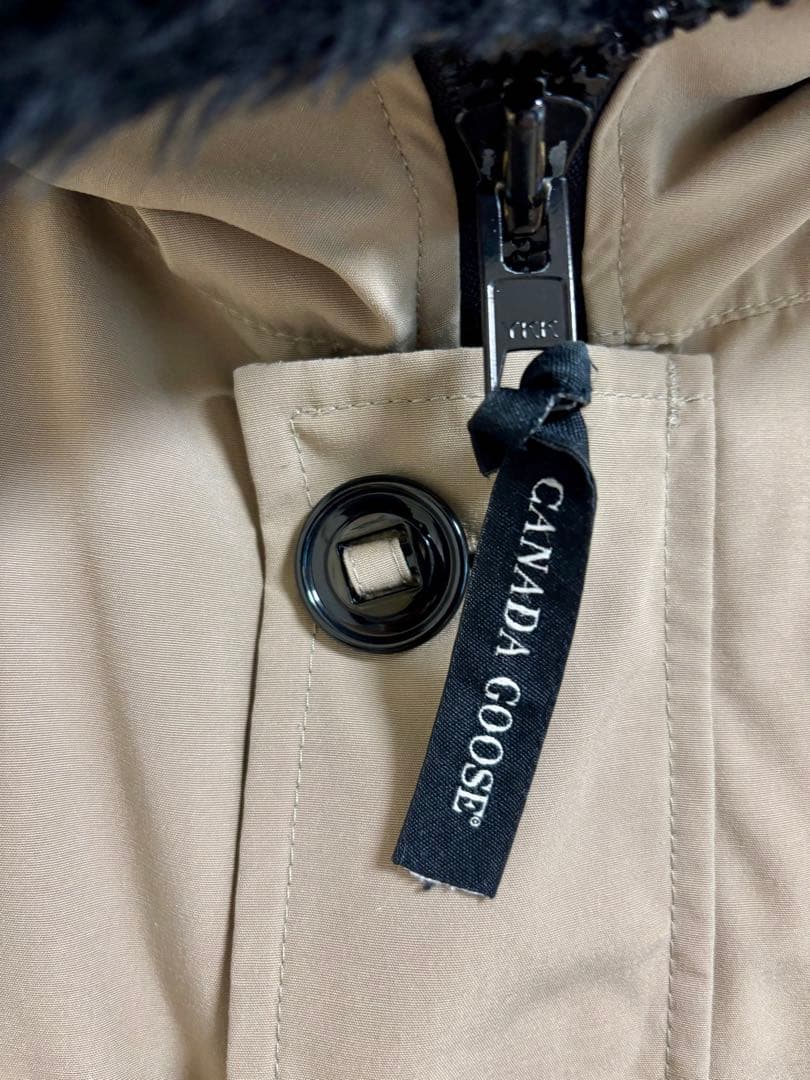 期間限定値下げ【美品】カナダグース ジャスパー Mサイズ \"TAN\" 国内正規品