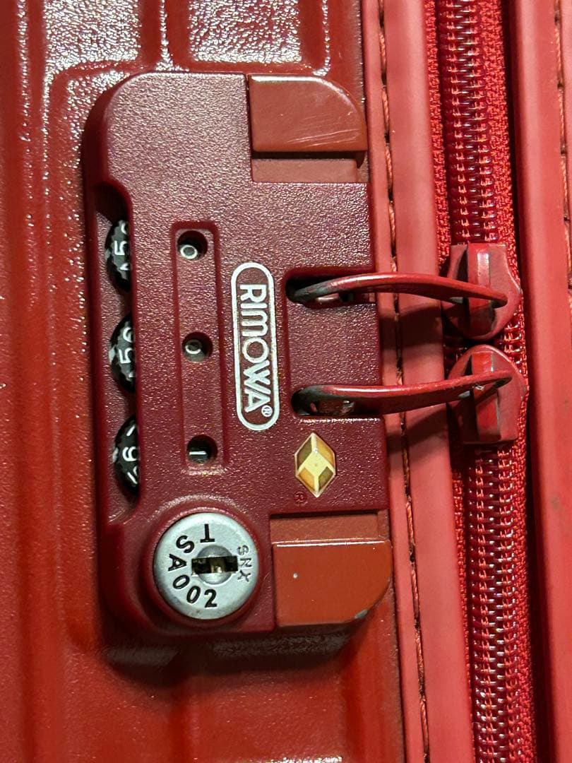 RIMOWA リモワ キャリーケース 四輪 ロック付き