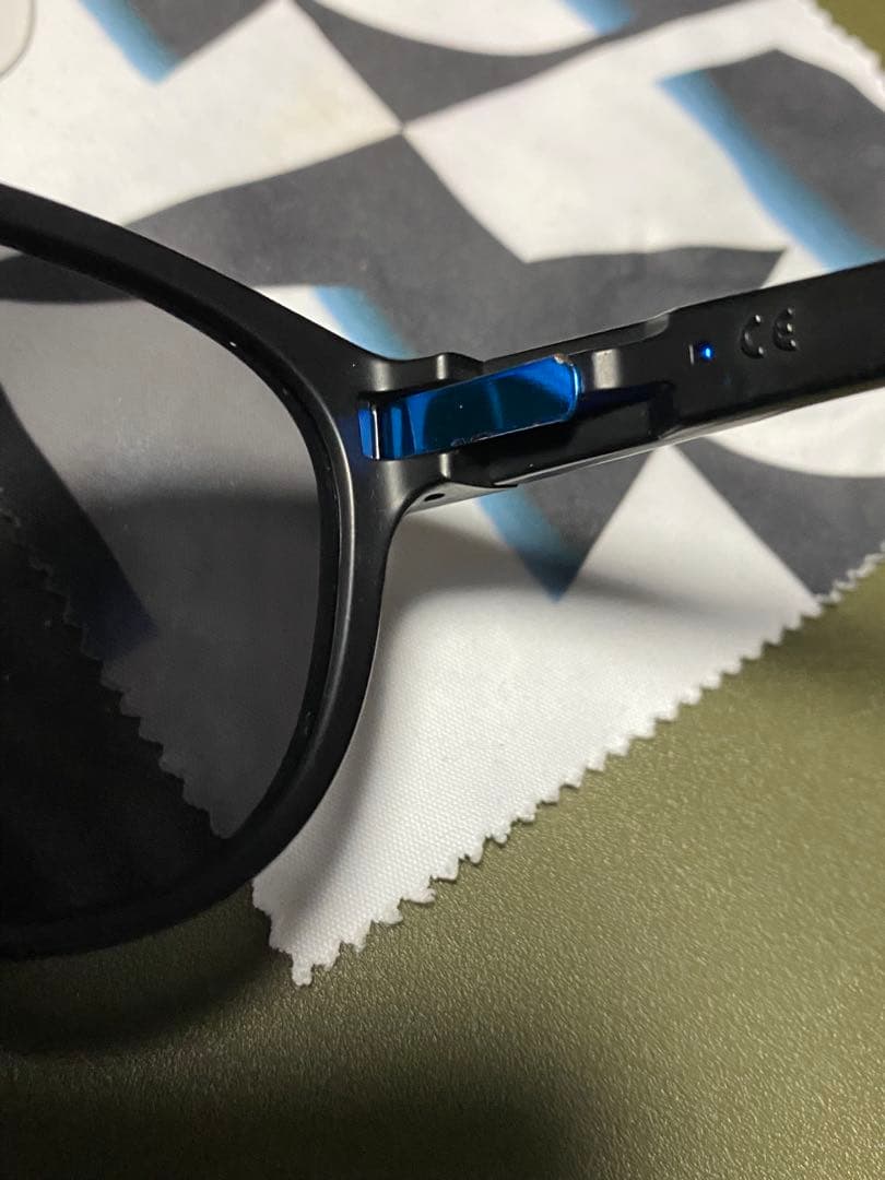 オークリー　ラッチ　替えレンズ付き