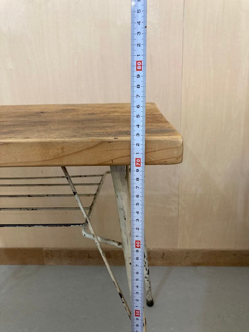 見直ししました。】古道具のテーブル