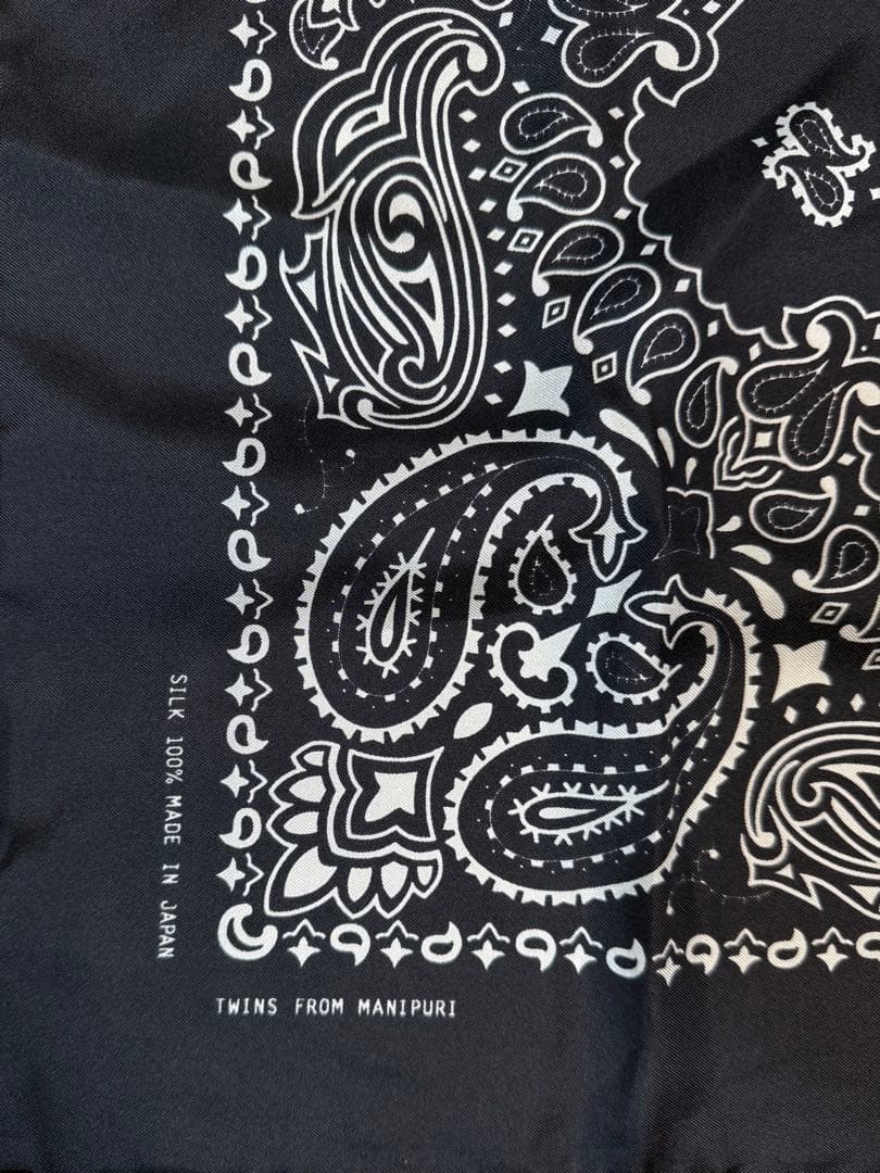 マニプリ　シルク100%バンダナプリントスカーフ65cm 新品未使用