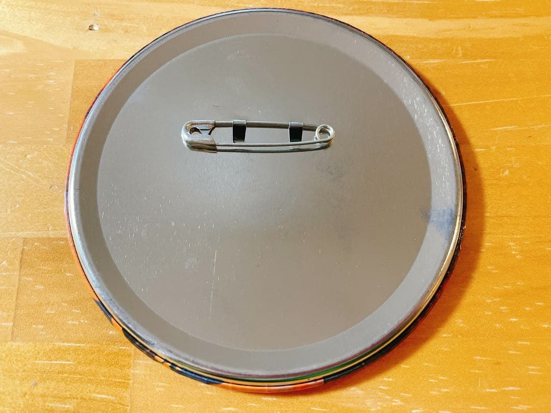 NARUTO 疾風伝 うずまきナルト おおきなきらきら缶バッジ 缶バッジ 希少