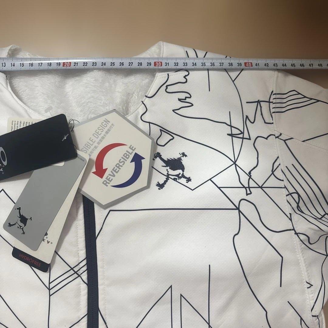 ★新品★Oakley リバーシブルジャケット ホワイト ネックウォーマー付き