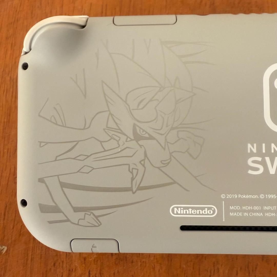 ● 美品 Nintendo Switch Lite 本体 ポケモン