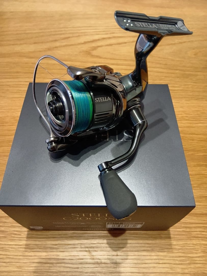 シマノ 22ステラ C2000SHG シマノ ステラ C2000SHG (リール) 価格比較