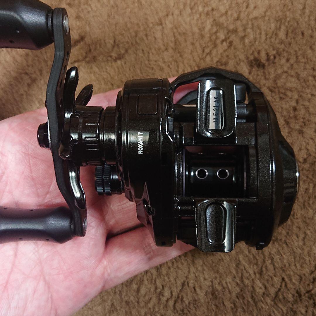 【超美品】アブガルシア ロキサーニ7 右ハンドル