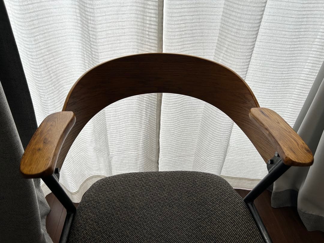 アデペシュ　ダニスショートアームチェア アームナチュラル