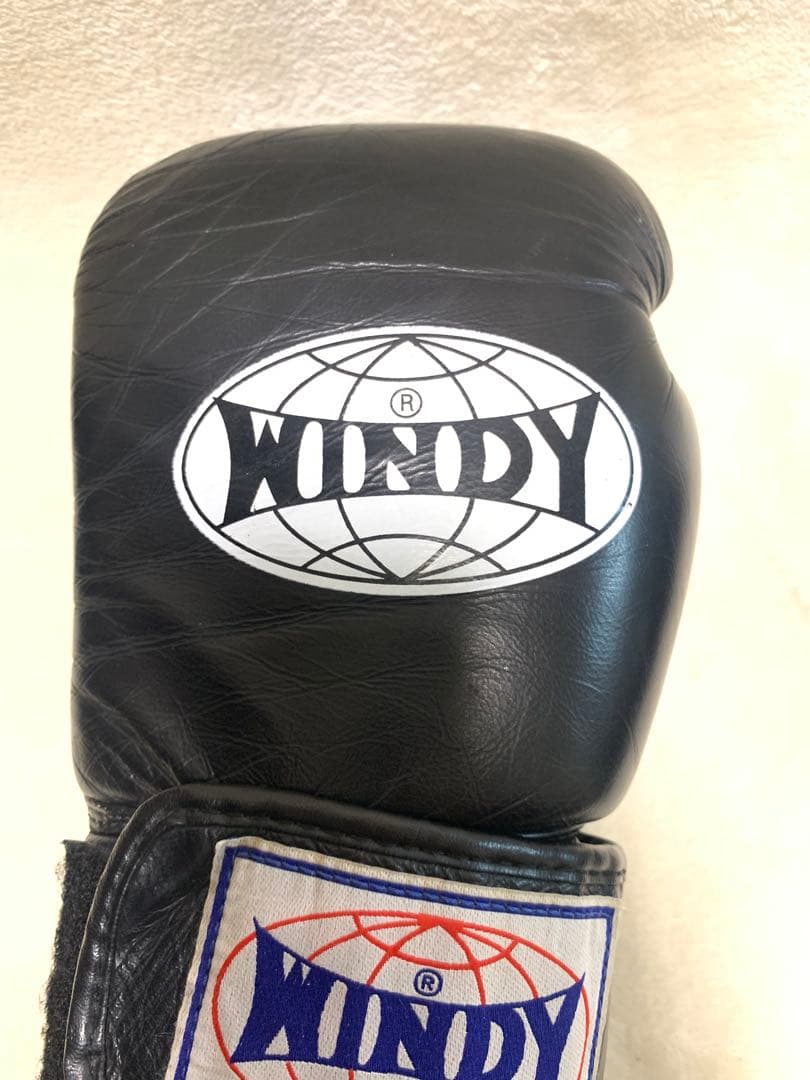 WINDY製 ボクシンググローブ BGVH 16 oz ブラック