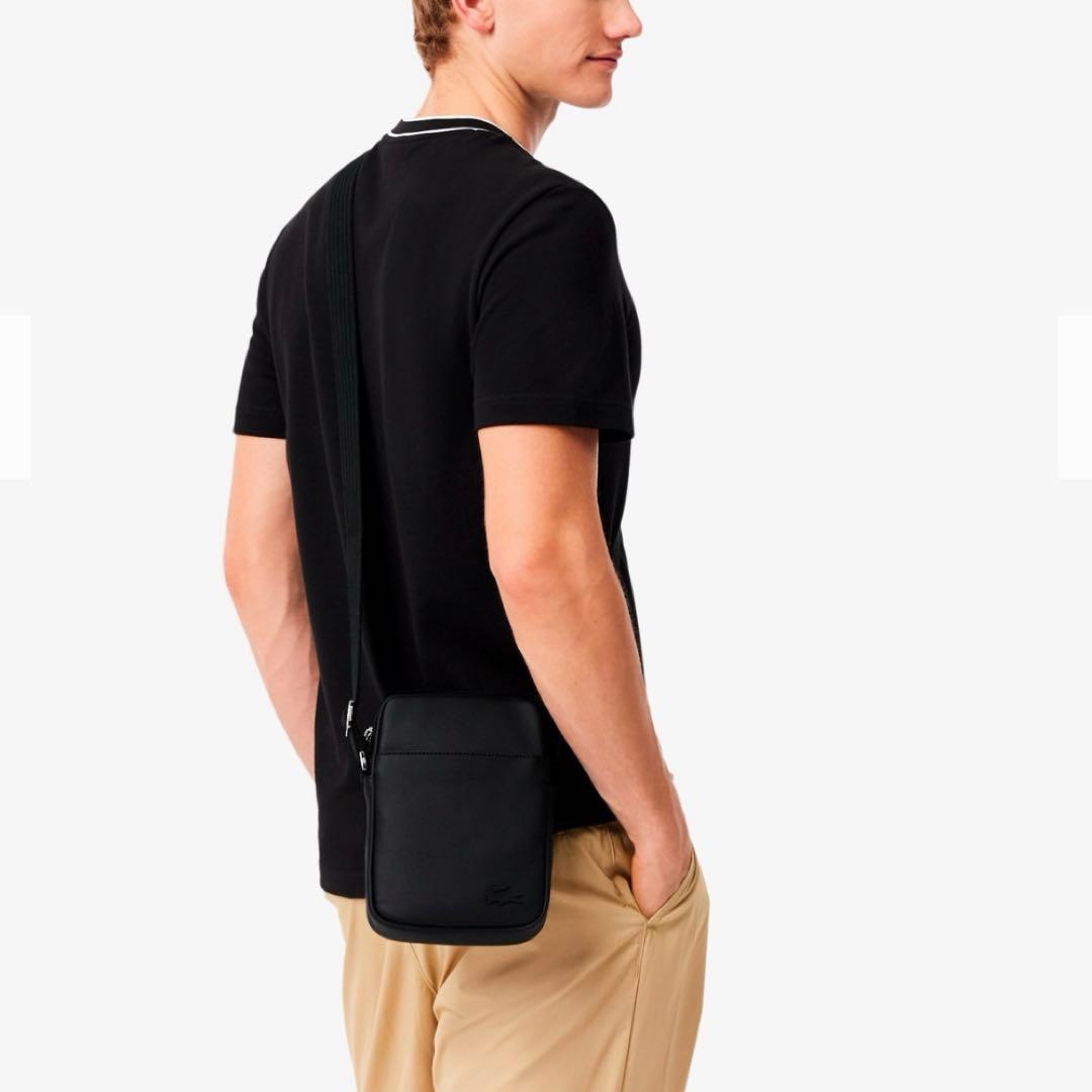 現行モデル✨ラコステ　メンズクラシック バーティカルカメラバッグ　LACOSTE