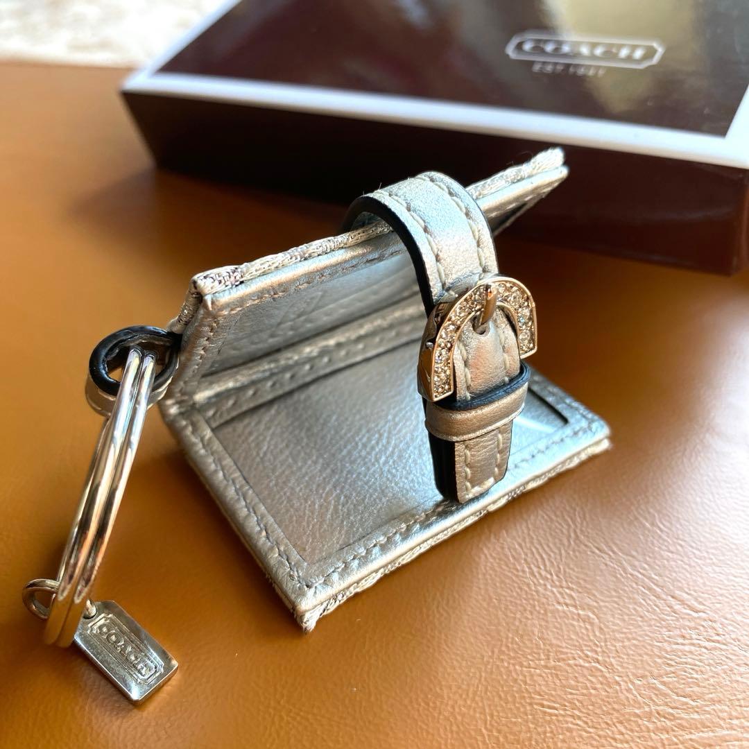 コーチピクチャーフレームキーホルダー