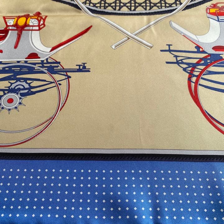 エルメス　クリスマス限定ケース　折畳式幌　馬車　カレ90 スカーフ