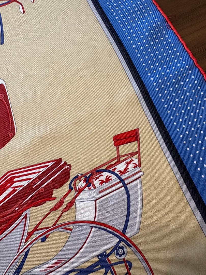 エルメス　クリスマス限定ケース　折畳式幌　馬車　カレ90 スカーフ