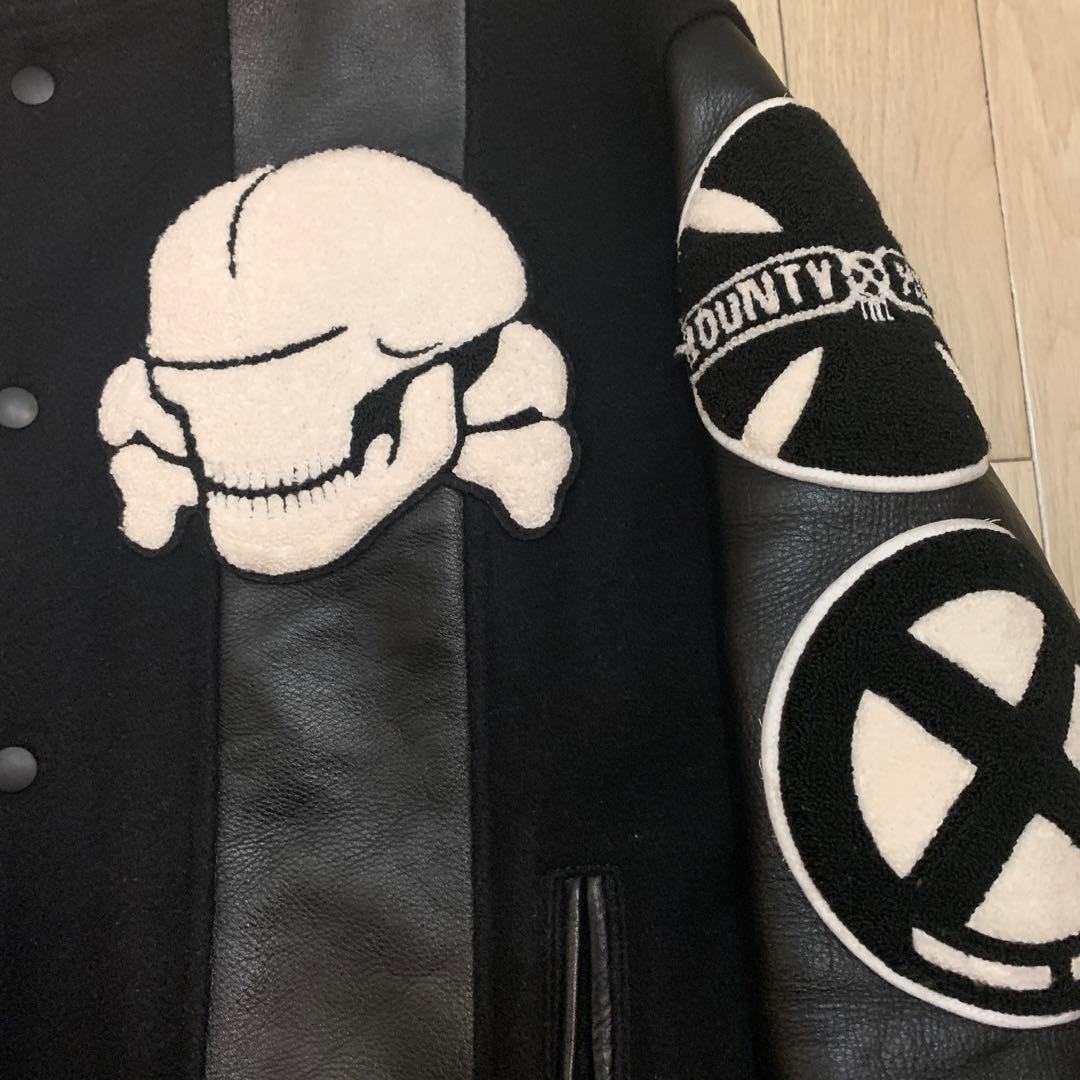 Bounty hunter エイリアンスカルスタジャン