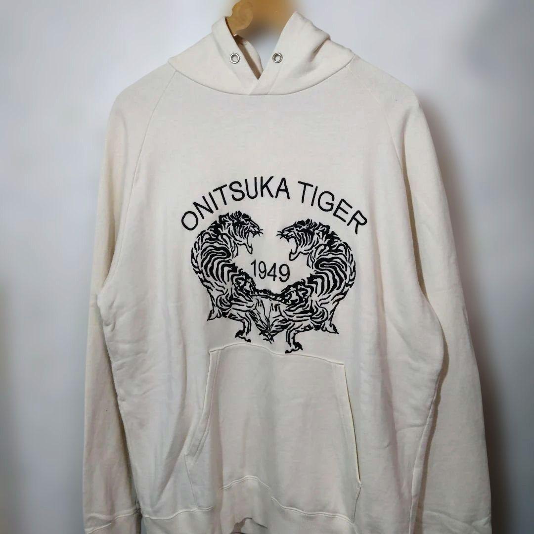 オニツカタイガー　プルオーバーパーカー　メンズMサイズ　　 Lサイズ位あります