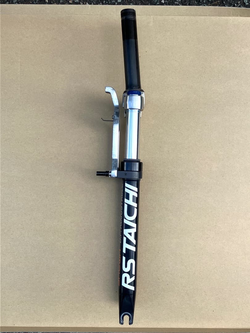 SHOWA RS タイチ　フロントサスペンション