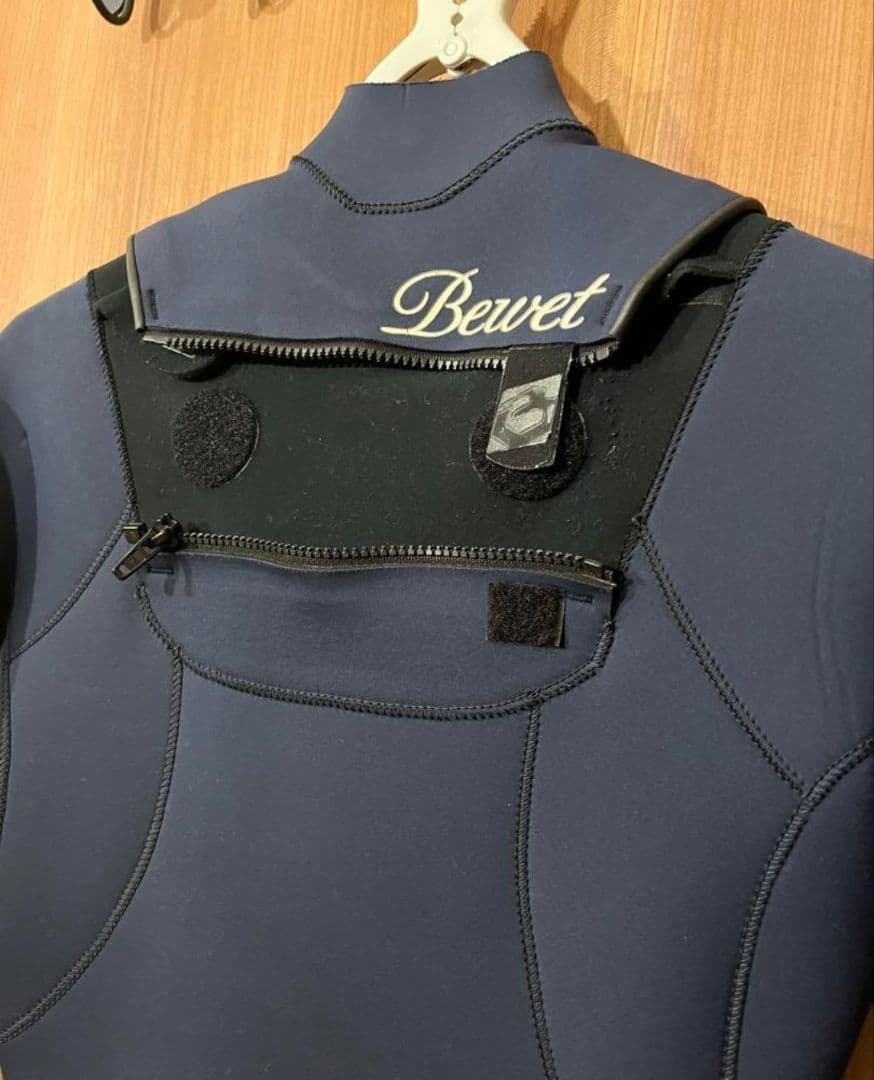 sow@です！！ 極美品★レディースBewet フルスーツ