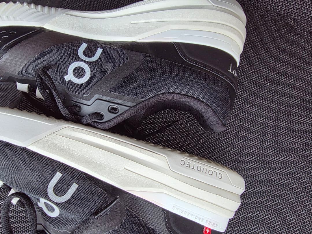 シューズ(男性用) On THE ROGER Advantage Pro Clay 28.0cm