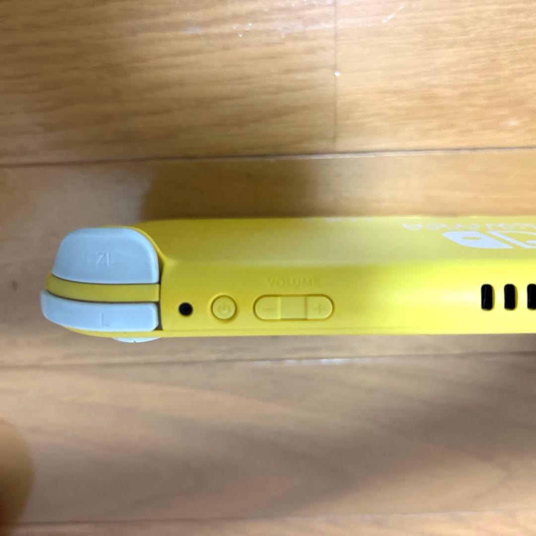 Nintendo Switch Lite イエロー　ジャンク品　ケース付き