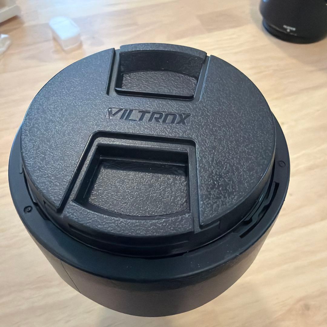 VILTROX AF 75mm f/1.2 レンズ