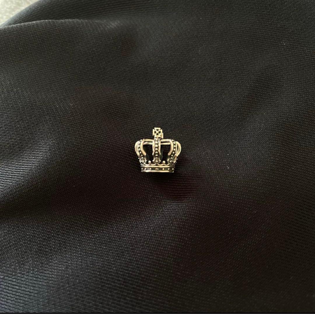 【最終値下げ】ジャスティンデイビス　DELILAH クラウン ピアス　いぶし