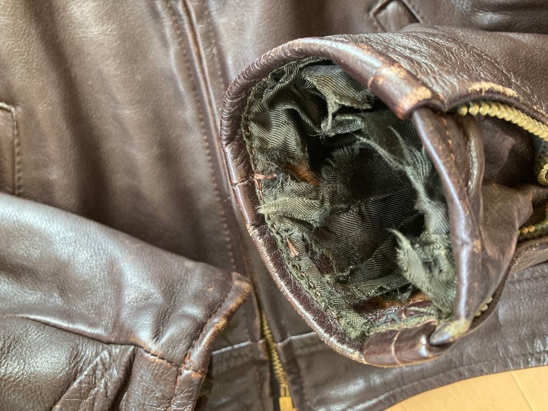 タウバーズ TAUBERS ビンテージ レザー ジャケット60s70sライダース