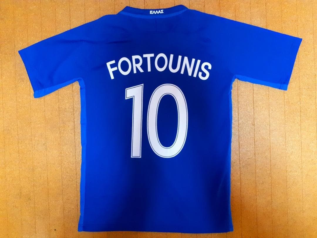 入手困難品!! サッカーギリシャ代表 レプリカユニフォーム 10番フォルトゥニス