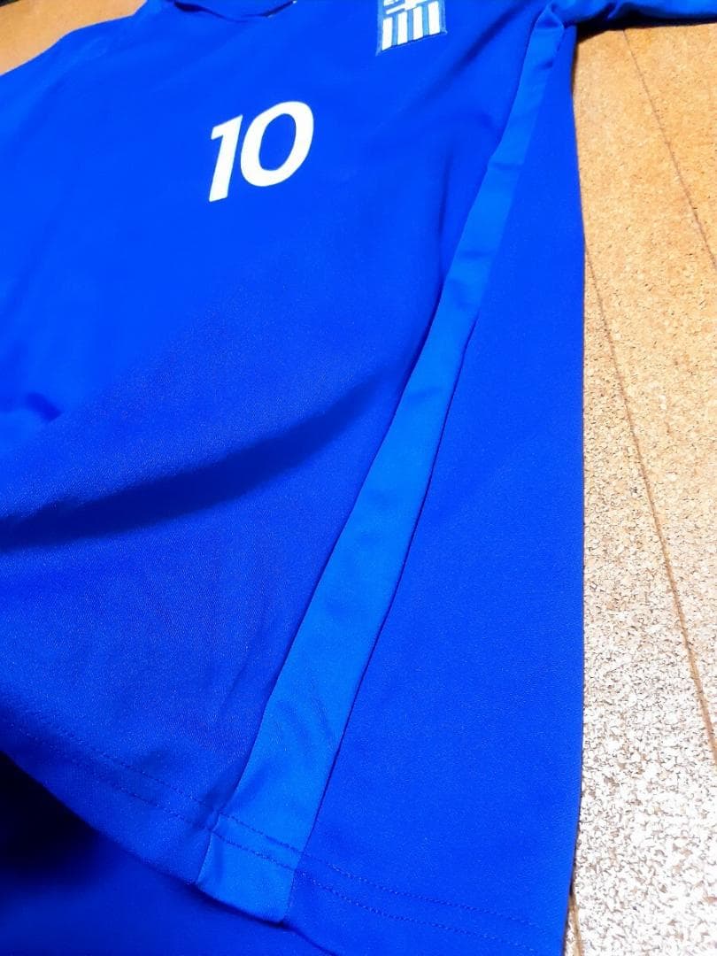入手困難品!! サッカーギリシャ代表 レプリカユニフォーム 10番フォルトゥニス