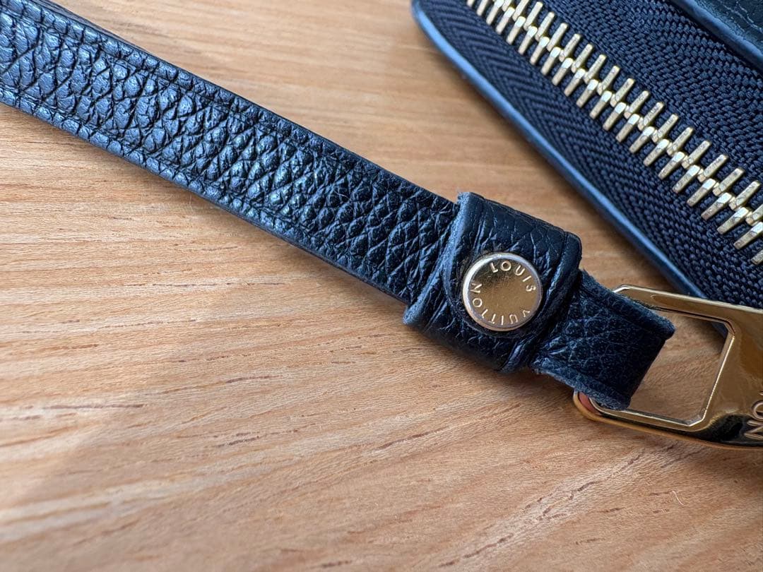 LOUIS VUITTONモノグラム ジャイアント ジッピーウォレット現行モデル