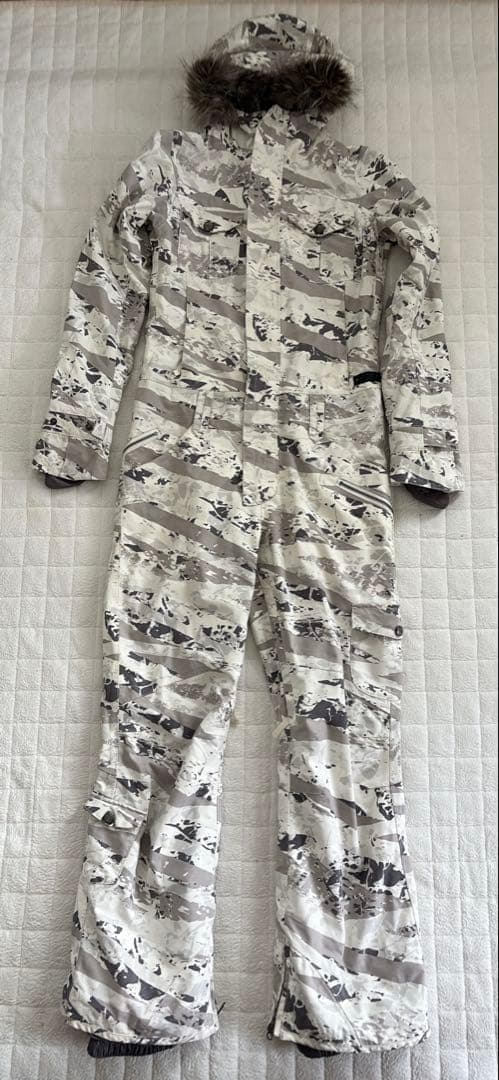 burton ジャンプスーツメンズS スキースノボ迷彩柄グレー