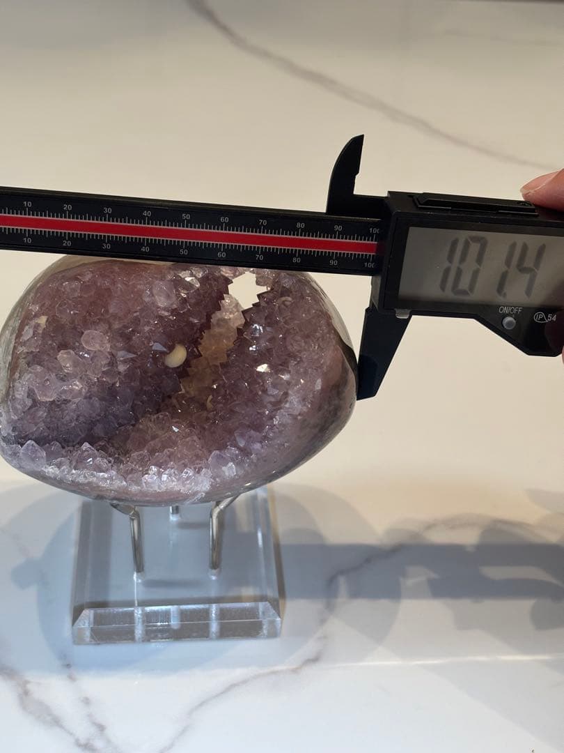 天然水晶 美しい薄ピンク紫色