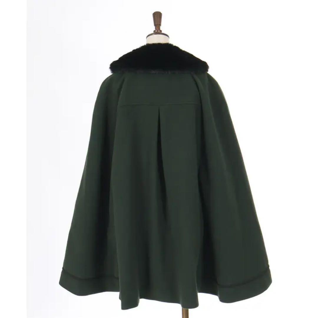 axes femme ファー襟付ケープコート ダークグリーン