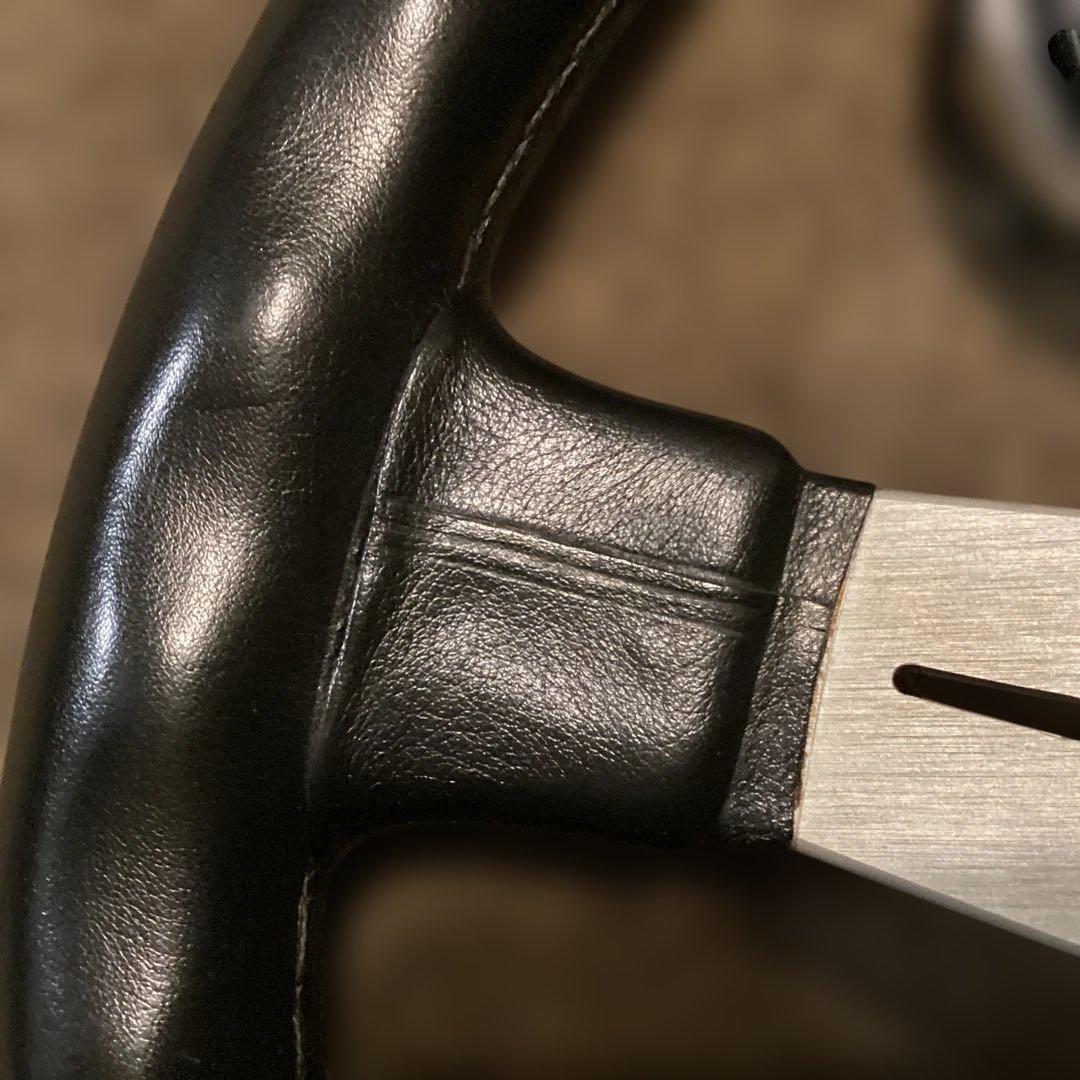 ナルディクラシックレザー36Φホーンボタン、ホーンリング付き