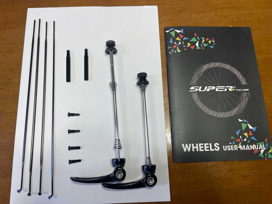 【美品・新品タイヤおまけ！】カーボンエアロホイール SUPER TEAM製