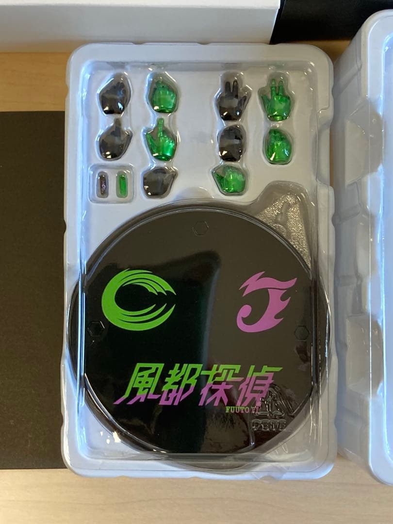 S.H.Figuarts 真骨彫 仮面ライダークウガ 龍騎 ダブルW 電王