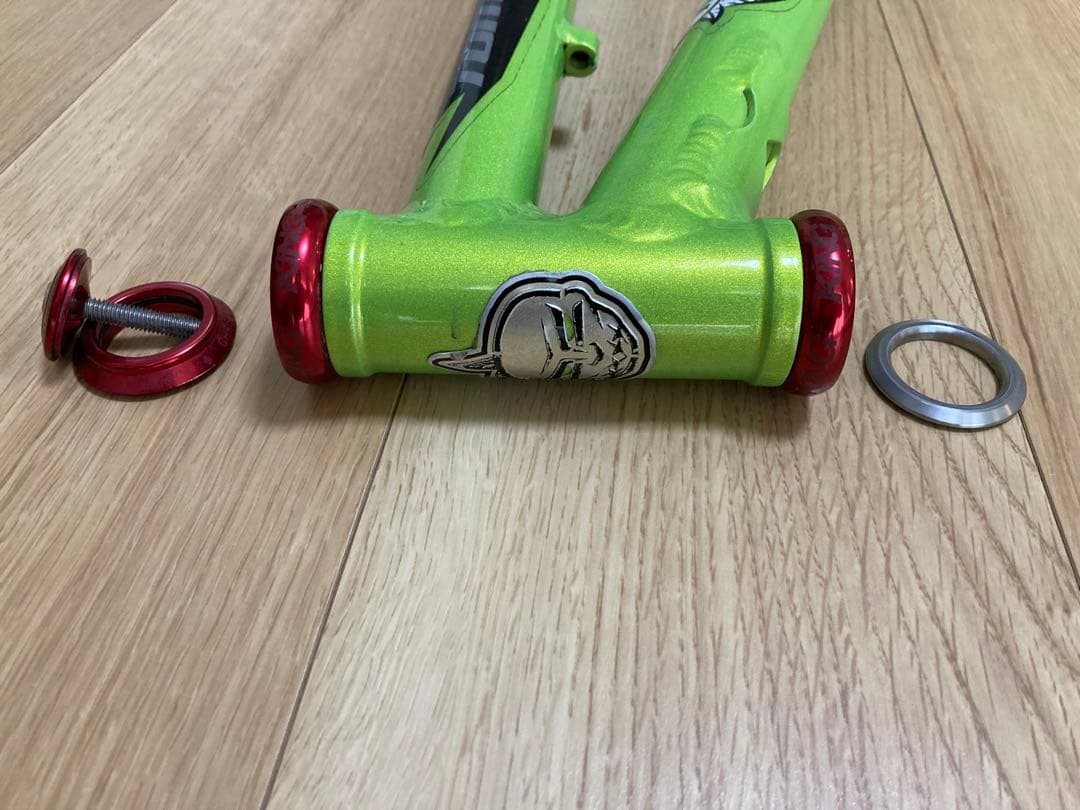 REDMAN TOMAHAWK II BMXフレーム　CHRIS KING