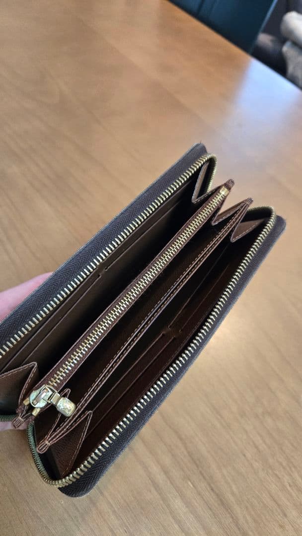 ルイヴィトン ジッピーウォレット モノグラム 長財布