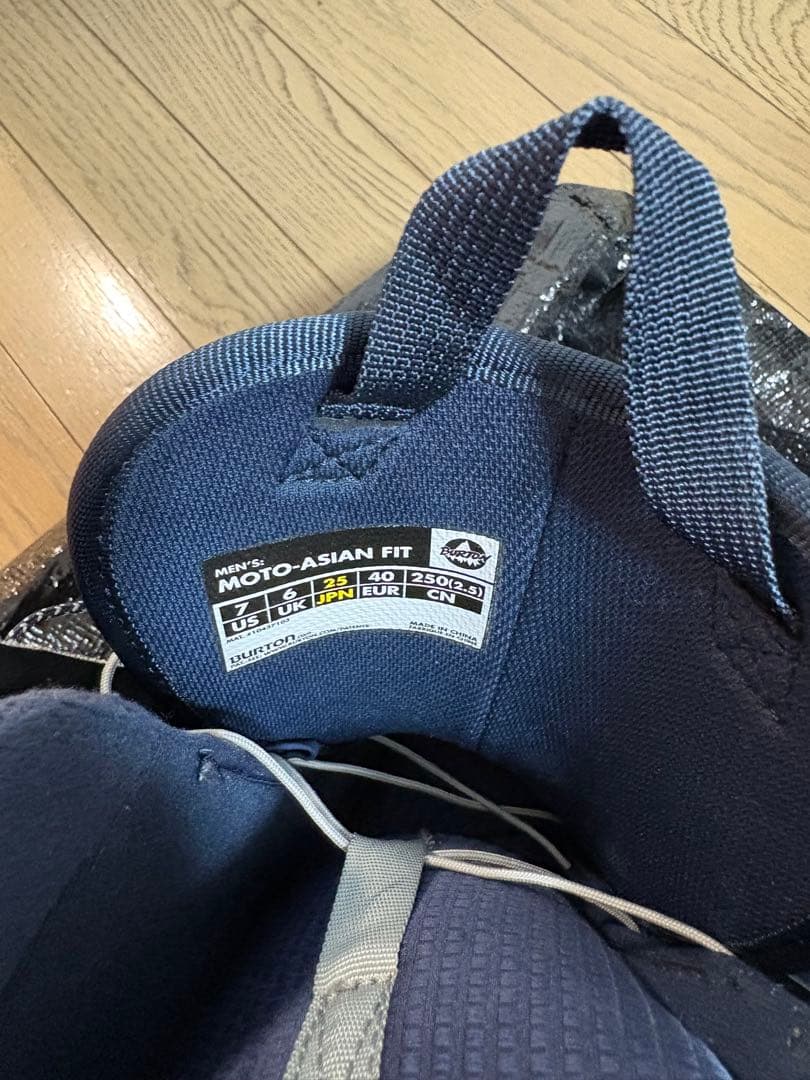 M*5様 【直接受け取り】スノーボード 板 ビンディング ブーツ K2 BURT