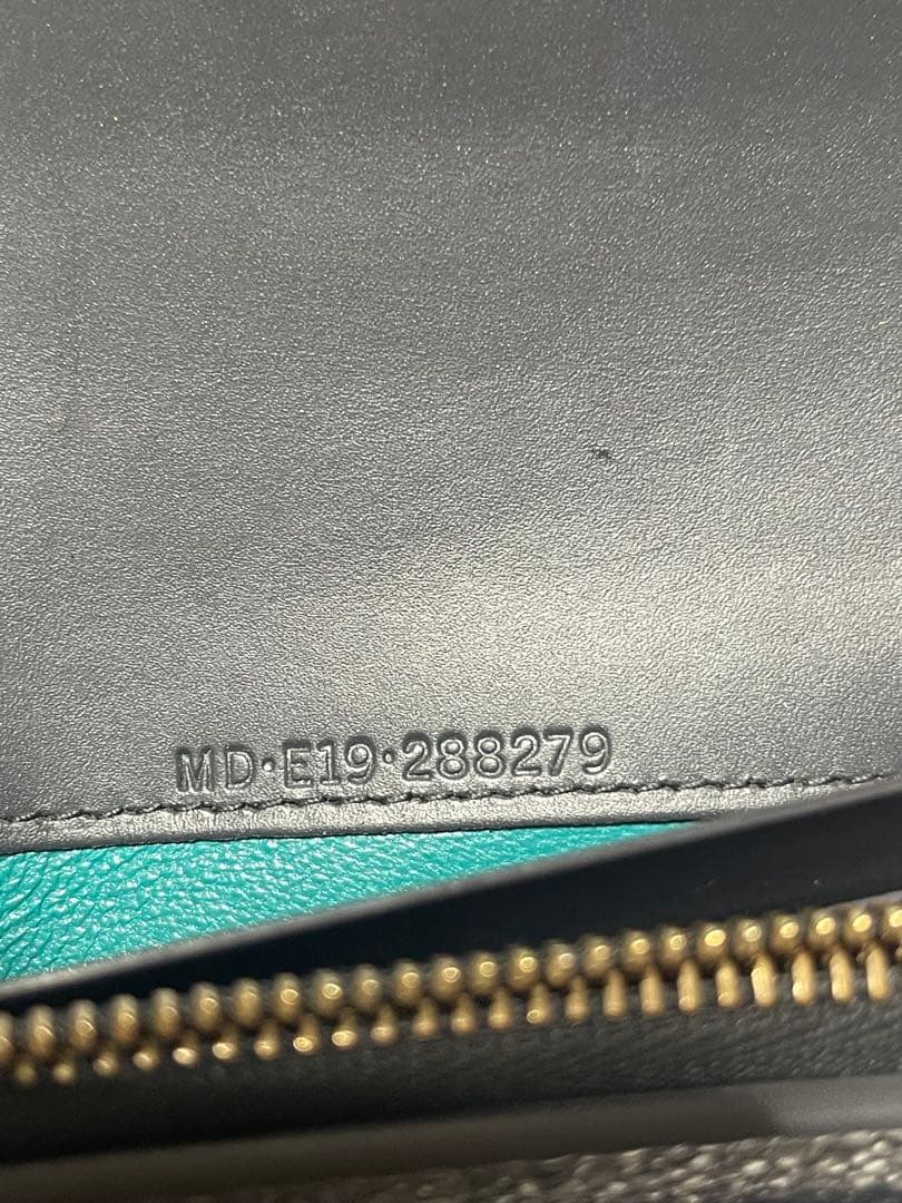 BVLGARI カルングスキン長財布 シルバー