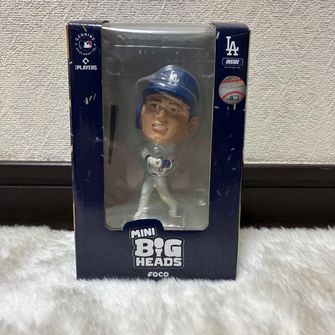 【限定】公認 ボブルヘッド　大谷翔平　打者と投手の2個、【トレカ】7枚のセット