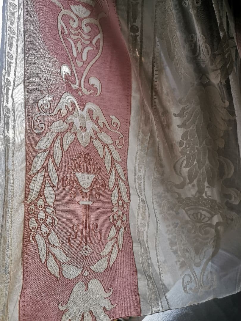 アンティーク英国 ピンク＆アイボリー 花器 聖火台 オリーブの実 マドラスレース