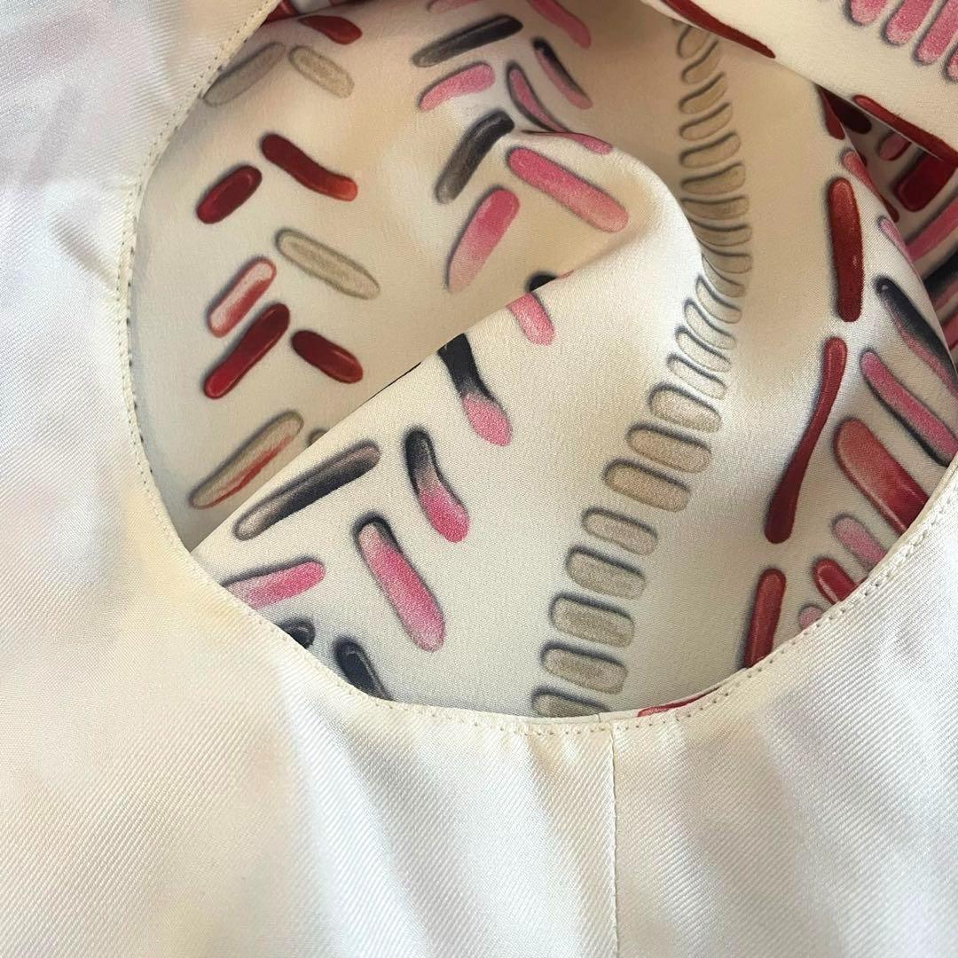 ルイヴィトン　ワンピース　ノースリーブ 膝丈ホワイト　ピンク　花柄　総柄