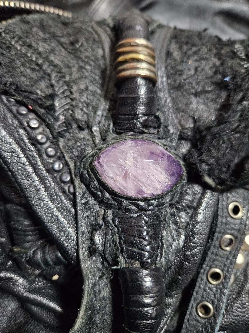 KMRii レザーショルダーバッグ スタッズ付き