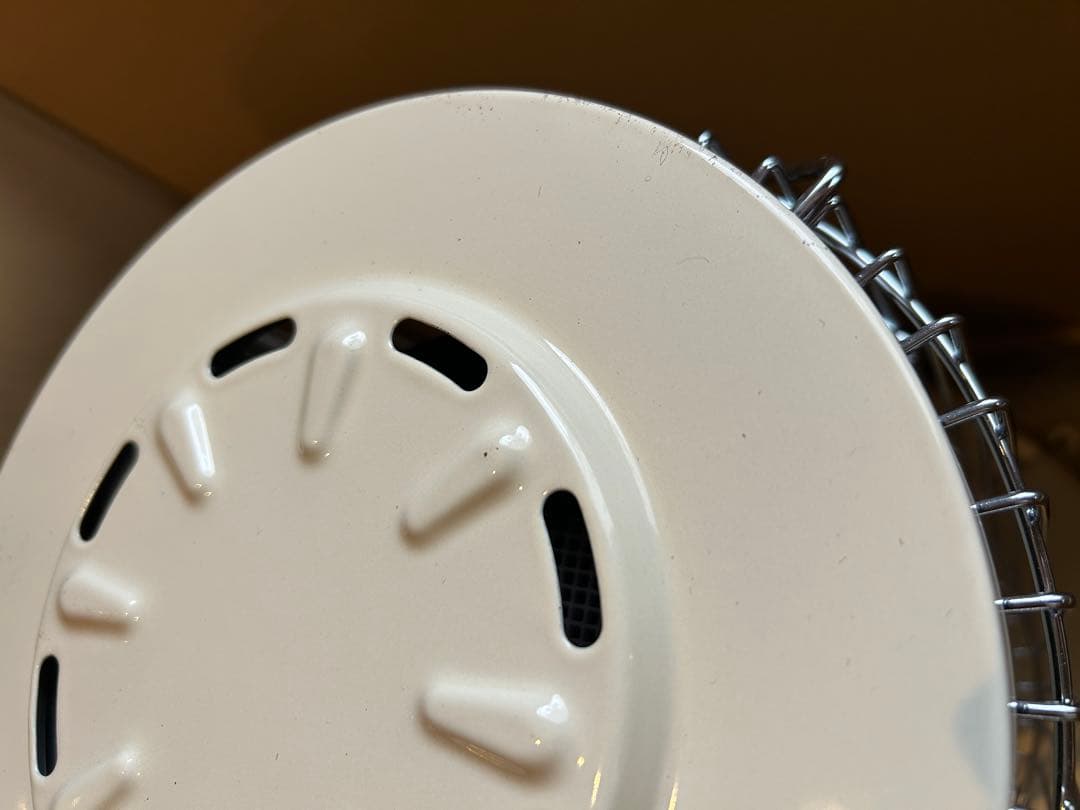 【美品】2024年製　アラジンストーブ　白