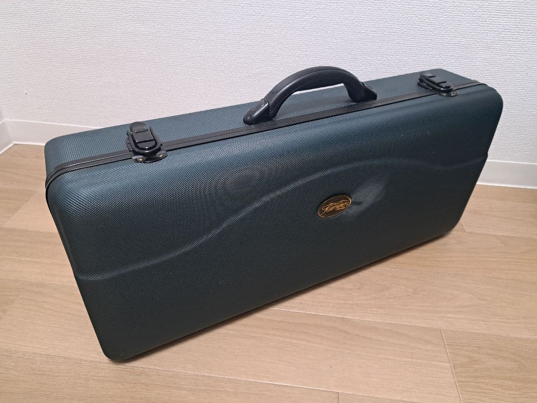 ぼ*び様 ゴールド アルトサックス 本体 マウスピース付き