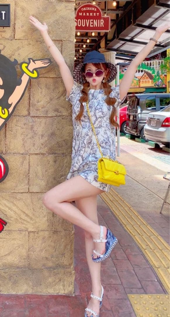 BURBERRY 花柄 半袖ワンピース クリーニング済