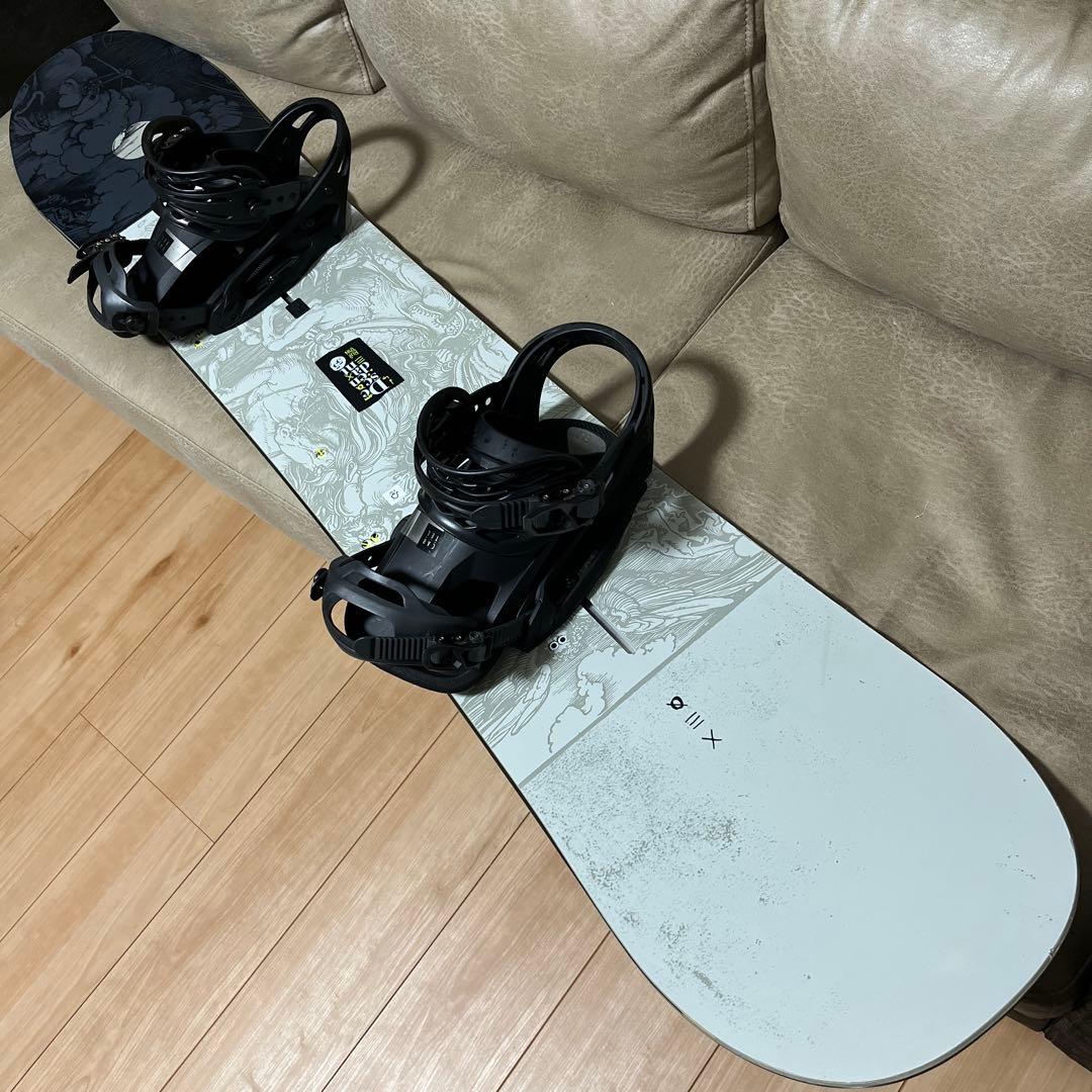 BURTON DESCENDANT 155 × BURTON CARTEL M