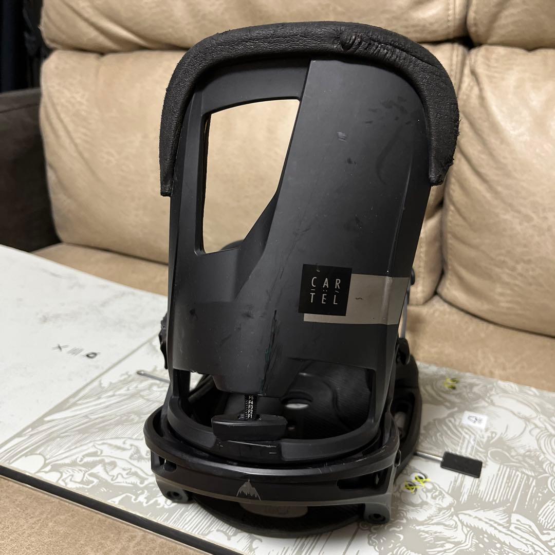 BURTON DESCENDANT 155 × BURTON CARTEL M