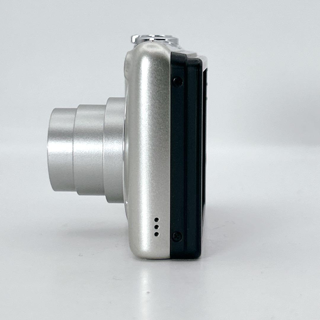 Nikon ニコン COOLPIX L32 シルバー コンパクトデジタルカメラ