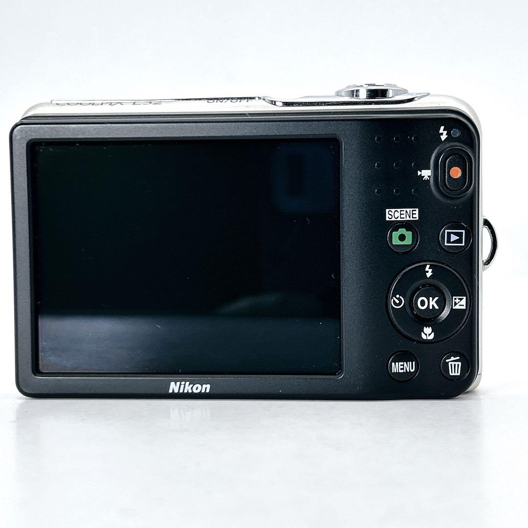 Nikon ニコン COOLPIX L32 シルバー コンパクトデジタルカメラ