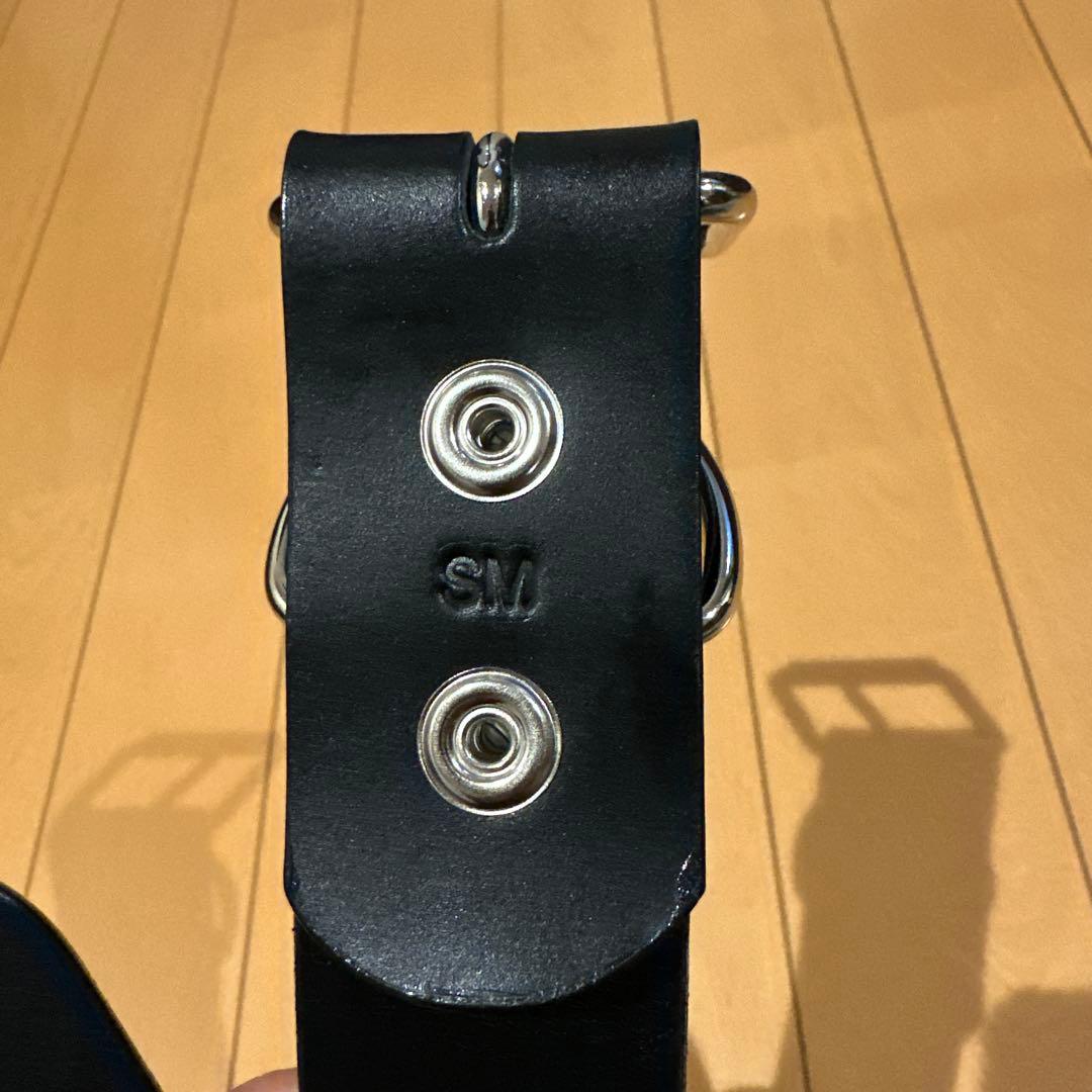 スタッズ付き黒ベルト 666